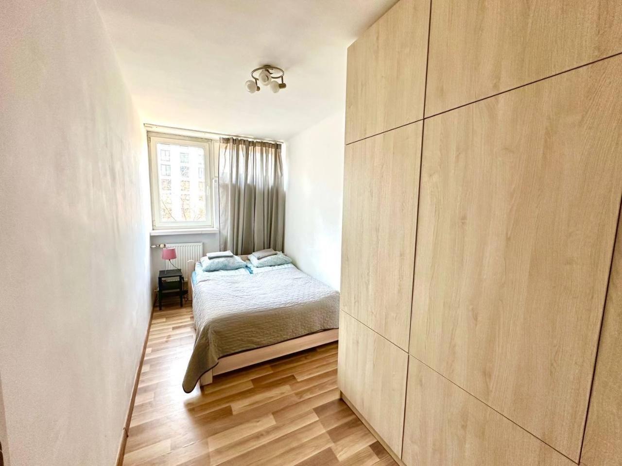 Ohmyhome - Park Mirowski Apartment Βαρσοβία Εξωτερικό φωτογραφία