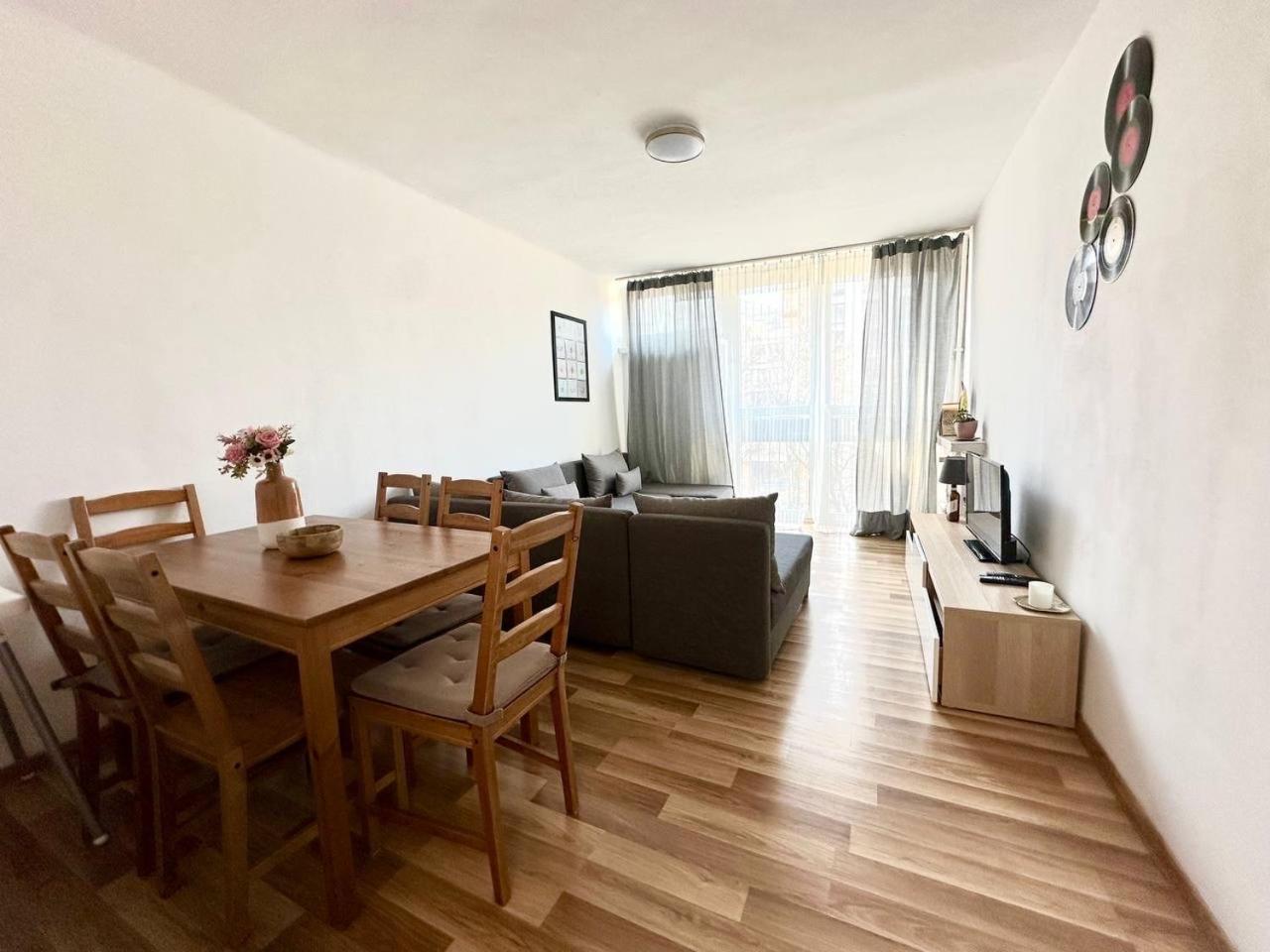 Ohmyhome - Park Mirowski Apartment Βαρσοβία Εξωτερικό φωτογραφία